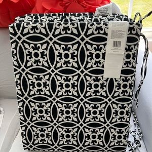 4 Summer Cushions for patio chairs